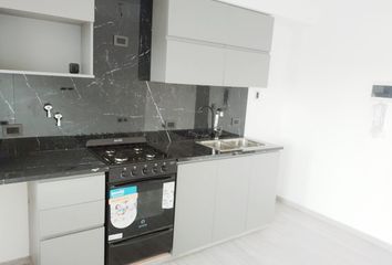 Departamento en  Avenida Calchaquí, Quilmes, Provincia De Buenos Aires, Arg