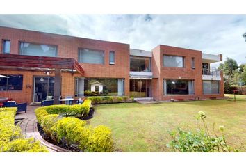Casa en Carrera 106, Hacienda San Sebastián, Upzs De Bogotá, Localidad Suba, Bogotá, Bogotá, Distrito Capital, Rap (especial) Central, 111176, Colombia