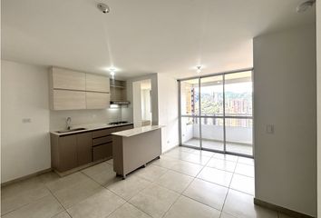 Apartamento en San Isidro, Sabaneta, Valle De Aburrá, Antioquia, Rap Del Agua Y La Montaña, 055450, Colombia