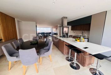 Apartamento en Carrera 35, Lalinde, Comuna 14 - El Poblado, Perímetro Urbano Medellín, Medellín, Valle De Aburrá, Antioquia, Rap Del Agua Y La Montaña, 050003, Colombia