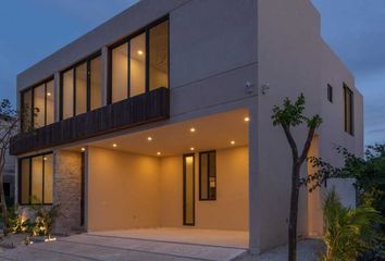 Casa en  Yucatán Country Club, Mérida, Yucatán