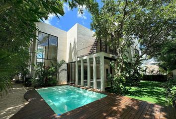 Casa en  Yucatán Country Club, Mérida, Yucatán