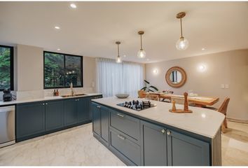 Apartamento en Poblado, Medellín