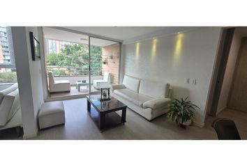Apartamento en Carrera 43a, Castropol, Comuna 14 - El Poblado, Perímetro Urbano Medellín, Medellín, Valle De Aburrá, Antioquia, Rap Del Agua Y La Montaña, 050021, Colombia