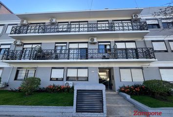 Departamento en  Lomas De San Isidro, Partido De San Isidro