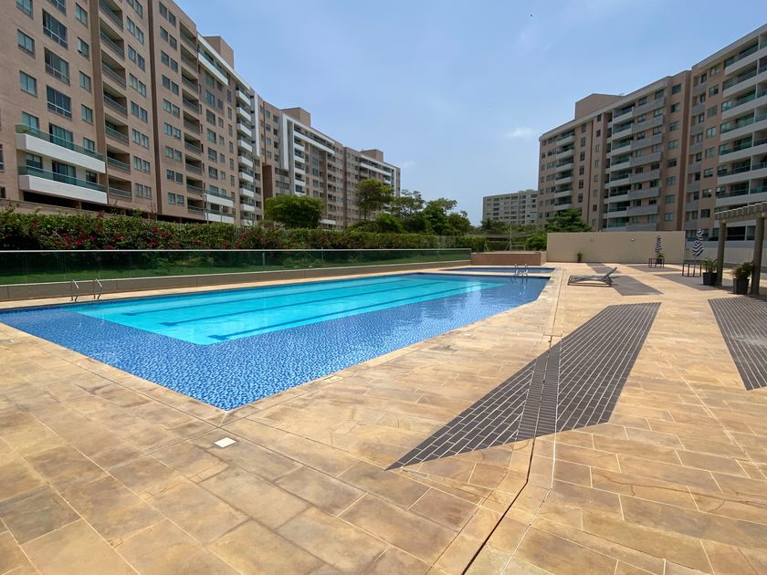 Apartamento en arriendo Altos De Riomar, Localidad Río-mar