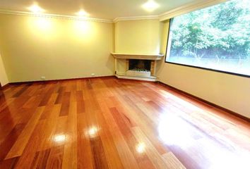 Apartamento en Los Rosales Norte, Bogotá