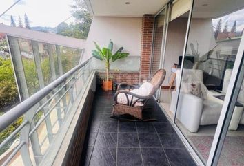 Apartamento en Carrera 35, Los Balsos Numero 2, Comuna 14 - El Poblado, Perímetro Urbano Medellín, Medellín, Valle De Aburrá, Antioquia, Rap Del Agua Y La Montaña, 050022, Colombia