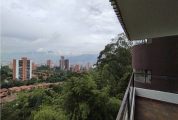 Apartment for rent in Los Balsos, Medellín