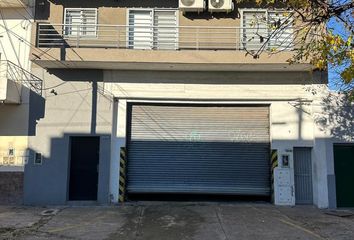 Galpónes/Bodegas en  Caseros, Tres De Febrero
