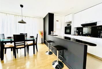 Apartamento en Carrera 43a, Castropol, Comuna 14 - El Poblado, Perímetro Urbano Medellín, Medellín, Valle De Aburrá, Antioquia, Rap Del Agua Y La Montaña, 050021, Colombia