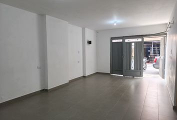Casa en Carrera 42a, Las Flores, Envigado, Valle De Aburrá, Antioquia, Rap Del Agua Y La Montaña, 055422, Colombia