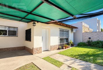 Casa en  Castelar, Partido De Morón