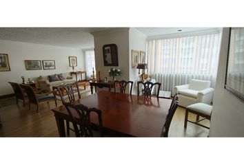 Apartamento en Los Rosales Norte, Bogotá