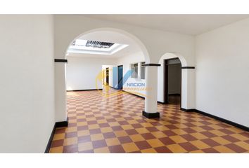 Casa en Avenida Calle 36, Centro, Comuna 15 - Centro, Perímetro Urbano Bucaramanga, Bucaramanga, Metropolitana, Santander, Rap Gran Santander, 680006, Colombia