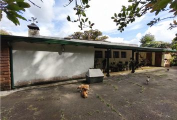 Villa-Quinta en  Noroccidente, Medellín