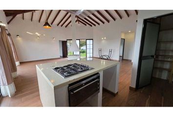 House for rent in Yerbabuena, Chía