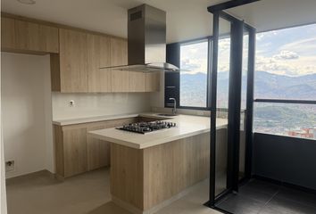 Apartment for rent in Poblado, Medellín