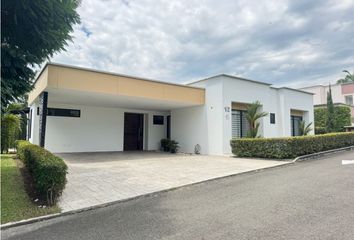 Casa en Vía Pereira Cerritos, Suzuki - Motor De Colombia, Amco, Area Metropolitana Centro Occidente, Pereira, Risaralda, Rap Eje Cafetero, 660007, Colombia