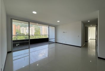 Apartamento en Candelaria Centro, Medellín