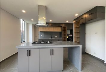 House for rent in Refugio de Río Frío, Chía