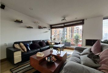 Apartamento en Avenida Carrera 6, Upzs De Bogotá, Localidad Chapinero, Bogotá, Bogotá, Distrito Capital, Rap (especial) Central, 110221, Colombia