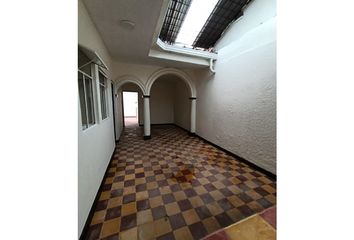 Casa en Avenida Calle 36, Centro, Comuna 15 - Centro, Perímetro Urbano Bucaramanga, Bucaramanga, Metropolitana, Santander, Rap Gran Santander, 680006, Colombia
