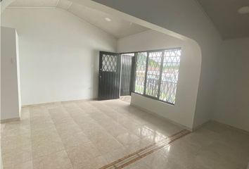 Apartamento en Calle 70, Ulpiano Lloreda, Comuna 13, Cali Ciudad, Cali, Sur, Valle Del Cauca, Rap Pacífico, 760011, Colombia