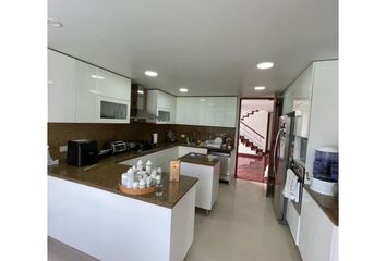 Casa en Carrera 104, Hacienda San Sebastián, Upzs De Bogotá, Localidad Suba, Bogotá, Bogotá, Distrito Capital, Rap (especial) Central, 111176, Colombia