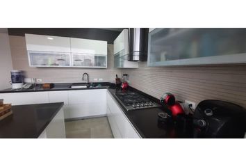 Apartment for rent in El Refugio I, Bogotá