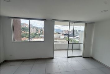 Apartment for rent in Los Balsos, Medellín
