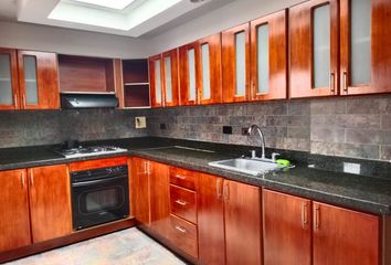Apartamento en Carrera 46, La Candelaria, Comuna 10 - La Candelaria, Perímetro Urbano Medellín, Medellín, Valle De Aburrá, Antioquia, Rap Del Agua Y La Montaña, 050016, Colombia