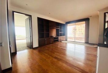 Apartamento en Avenida Calle 127, Upzs De Bogotá, Localidad Suba, Bogotá, Bogotá, Distrito Capital, Rap (especial) Central, 111121, Colombia