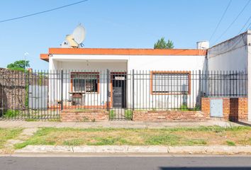 Casa en  Castelar, Partido De Morón