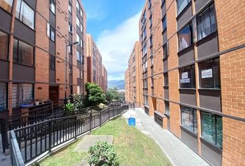 Apartment for rent in El Refugio I, Bogotá