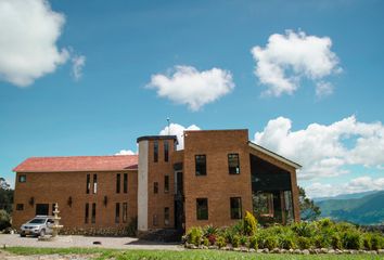 House for rent in Yerbabuena, Chía