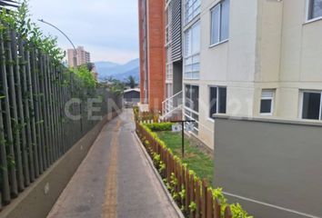 Apartamento en  Calle 56 Sur, Las Lomitas, Sabaneta, Valle De Aburrá, Antioquia, Rap Del Agua Y La Montaña, 055457, Colombia