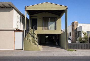 Casa en  Avenida Ruíz, Ensenada, Municipio De Ensenada, Baja California, 22820, México