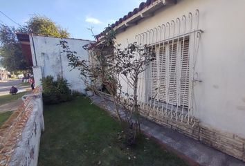Casa en  Morón, Partido De Morón
