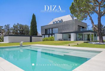 Villa en  Pozuelo De Alarcón, Madrid Provincia
