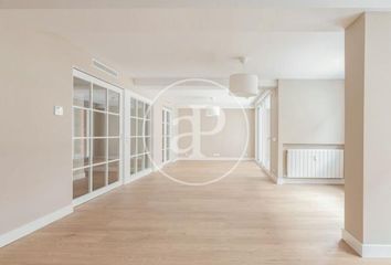 Apartamento en  Vallehermoso, Madrid