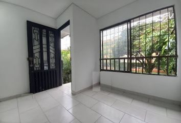 Apartment for rent in Alférez Real, Cali