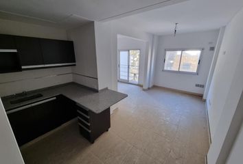 Departamento en  Sáenz Peña, Tres De Febrero