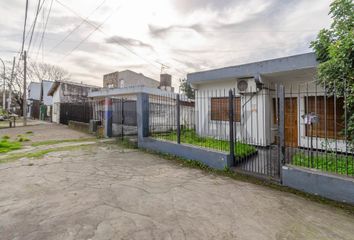 Casa en  Castelar, Partido De Morón