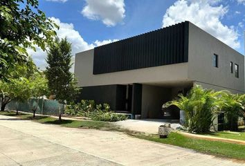 Casa en  Calle 22, Oncán, Mérida, Yucatán, 97387, México