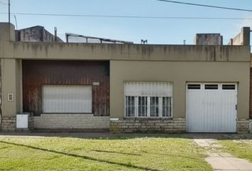 Casa en  Castelar, Partido De Morón