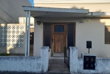 Casa en  Castelar, Partido De Morón