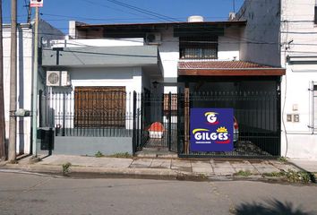 Casa en  Villa Sarmiento, Partido De Morón