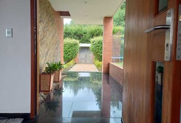 House for rent in Yerbabuena, Chía