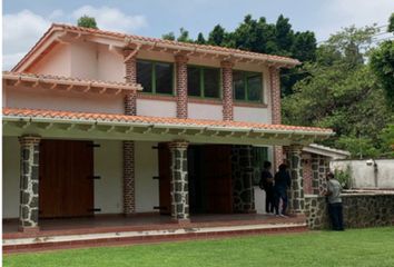 Casa en  Achichipico, Tepoztlán